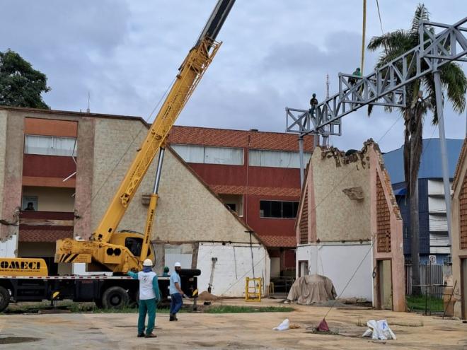 Obra em Co-Catedral está a todo vapor e em breve deve receber o novo telhado