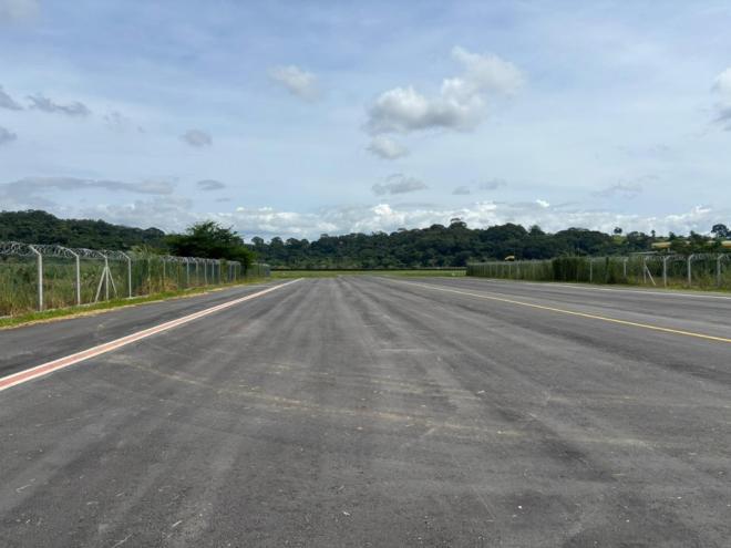 Pista que futuramente dará acesso dos hangares a pista de decolagem do aeroporto