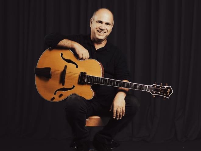 Músico Nelson Faria apresenta show e workshop na região 