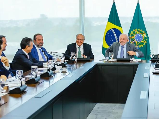 Presidente da República, Luiz Inácio Lula da Silva, durante Reunião com representantes do setor de etanol, no Palácio do Planalto. Foto: Ricardo Stuckert/PR