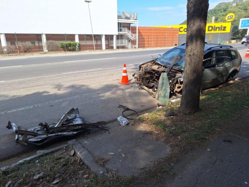 Vítima foi socorrida, atendida no HMC e liberada com ferimentos leves 