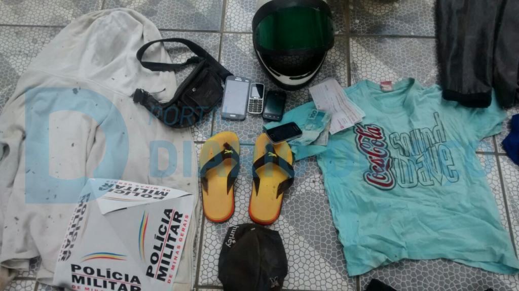 Todo o material roubado e as roupas usadas no assalto foram apreendidos pelos policiais