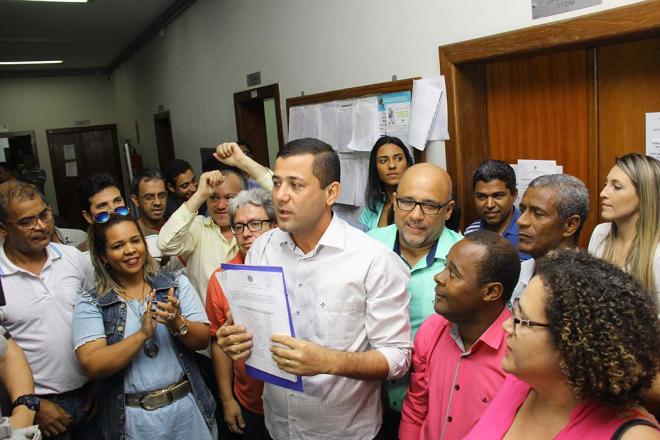 Roberto Carlos Muniz registra candidatura