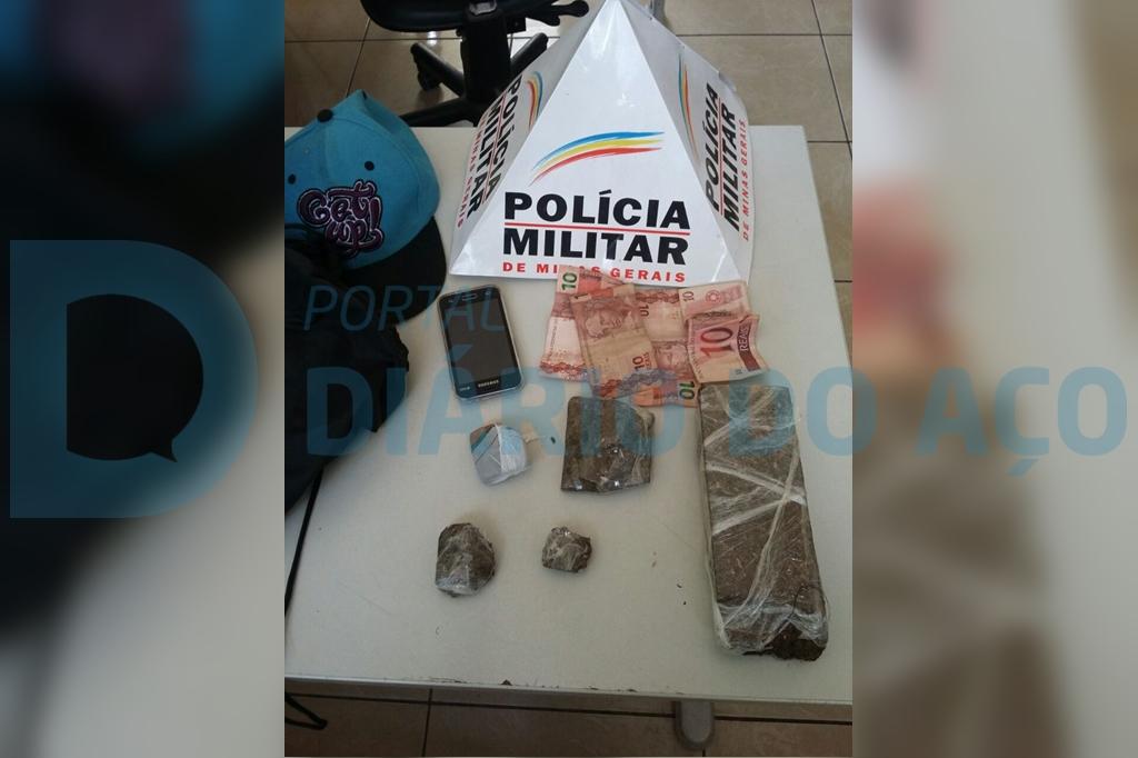  Todas estas porções de maconha foram apreendidas com um suspeito, no bairro Alvorada, em Timóteo