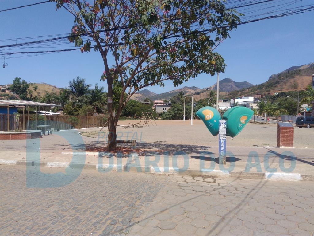A dupla tentativa de homicídio aconteceu em Santana do Paraíso, em plena tarde desta segunda-feira