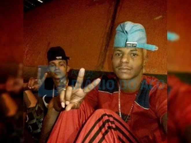 Neuton (esq.) e Hudson foram mortos no bairro Santa Cruz, em locais diferentes