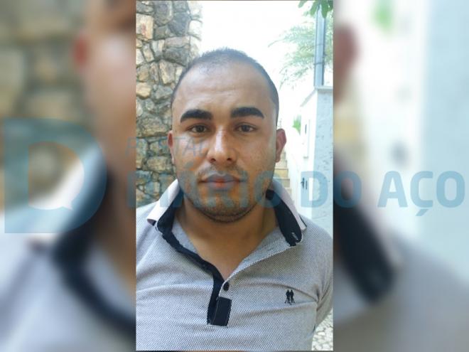 Pedro Anselmo, preso em flagrante ao fazer contato com o motorista do Corolla, tem diversas passagens pela polícia