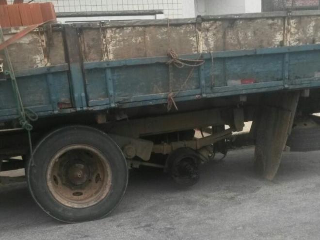 Reinaldo pilotava uma motocicleta no momento que a roda do caminhão, saiu do eixo, e o atingiu