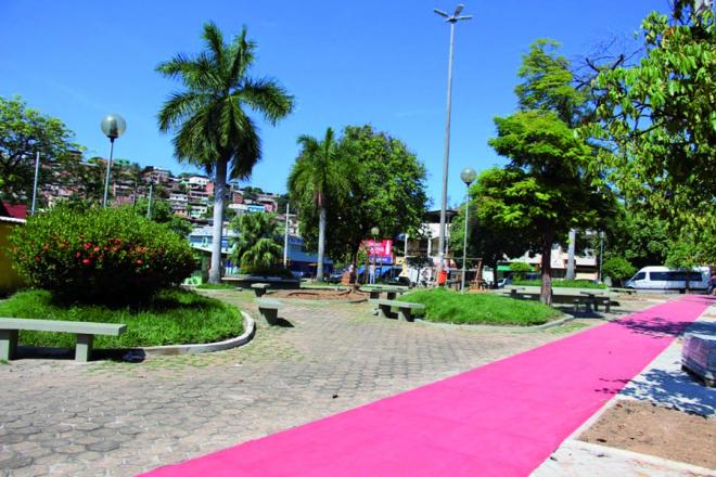 Praça no Canaãzinho, com parquinho e academia de ginástica
