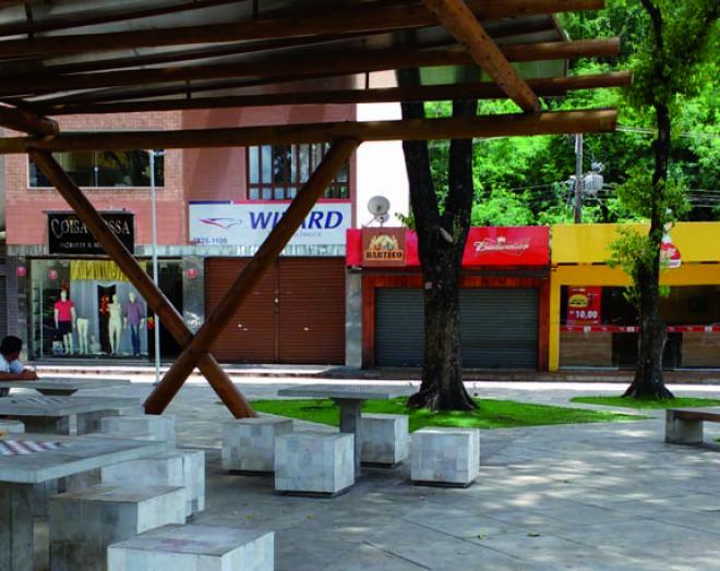 Área interna do Centro Comercial do Cariru já está reformada