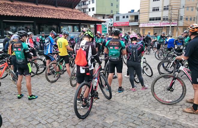 O ponto de partida foi o estacionamento de um posto de combustíveis, no bairro Caçula
