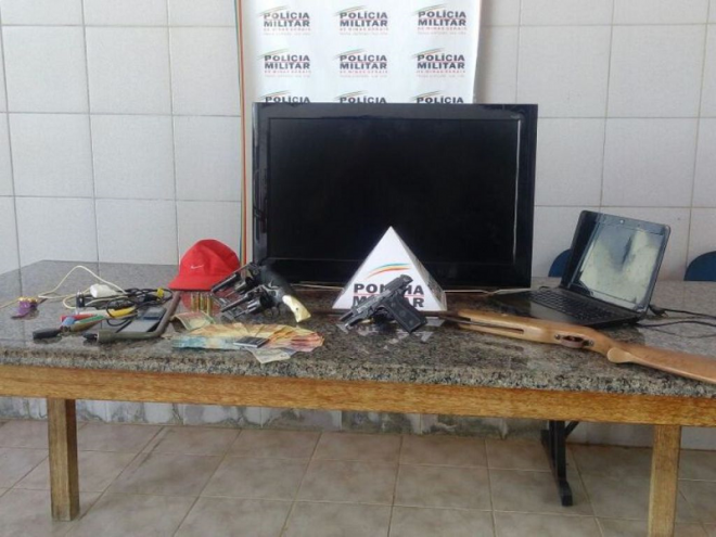 Objetos roubados foram recuperados pela PM