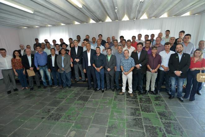 A assinatura ocorreu durante a realização do seminário Minas Gerais contra a Febre Amarela”, que reuniu 37 prefeitos da região em Teófilo Otoni