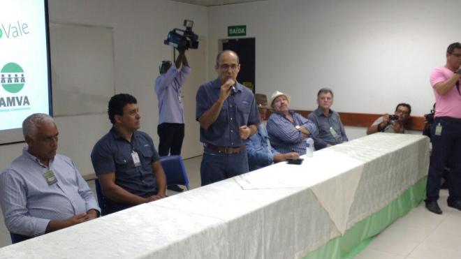 Prefeitos assinam contratos com a Usimina