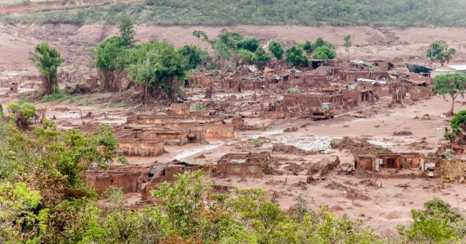 Estudiosos vêm pouca relação entre surto e tragédia ambiental da mineração, mas não descartam a ocorrência como fator possível 