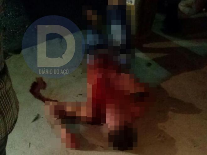 Esfaqueado no pescoço, a vítima foi encaminhada gravemente ferida até a Upa pelo resgate do Samu