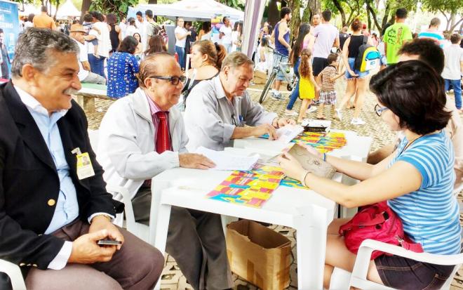 No dia do aniversário da cidade, a equipe do Procon realizou atendimentos no Parque Ipanema