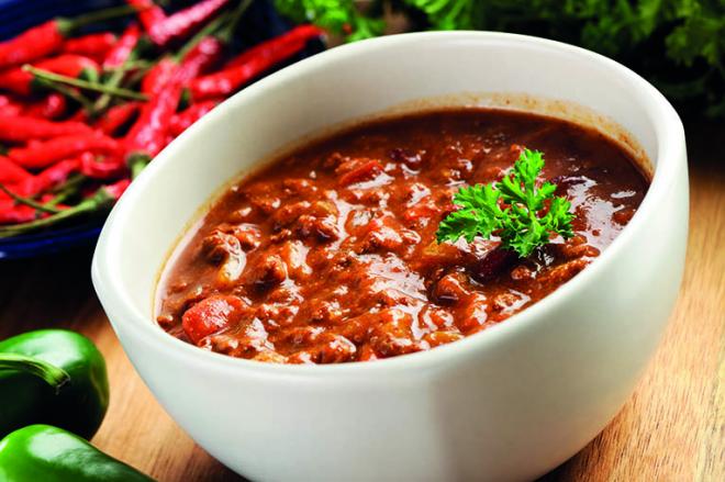 O Chili com Carne pode ser servido como prato único