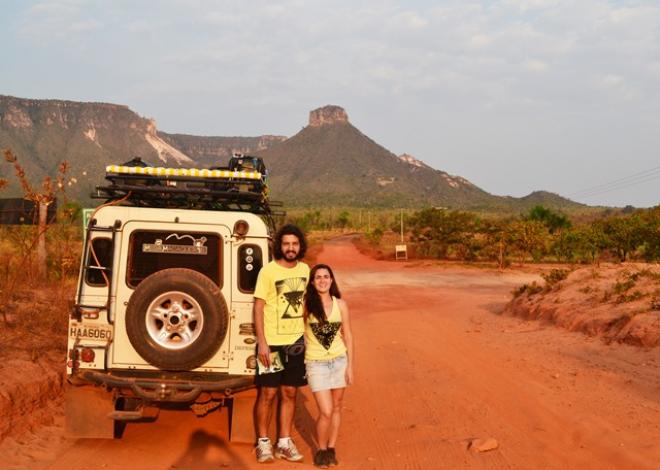O casal conseguiu economizar de várias maneiras durante a viagem