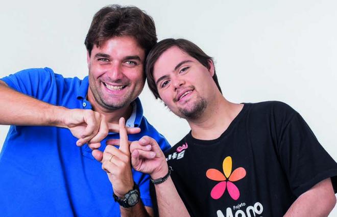 Leonardo Gontijo e o escritor e músico Dudu do Cavaco, do Instituto Mano Down