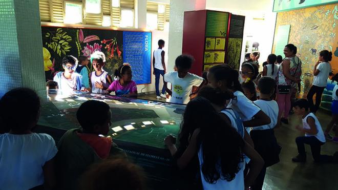 As crianças ouviram palestra sobre o parque