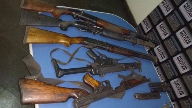 Armas usadas pelos criminosos foram encontradas na rota da futa deles 