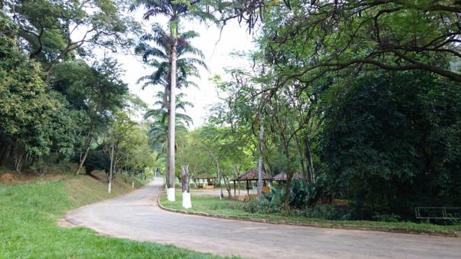 A partir desse ponto área deixa de pertencer ao clube Alfa 