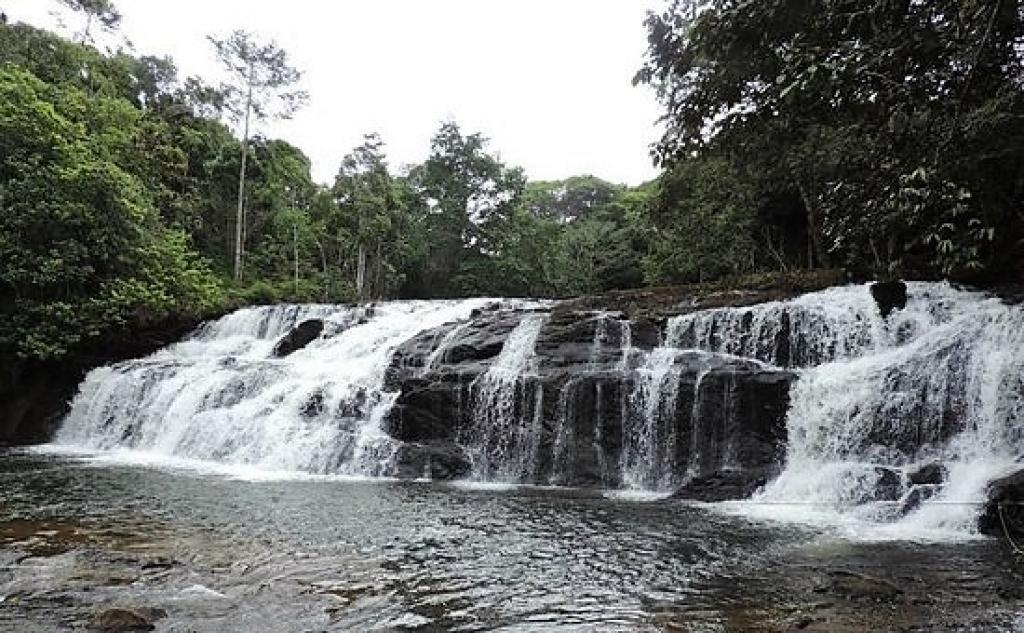 Se o dia amanheceu com sol quente, você decide, praia ou a cachoeira do Tijuípe
