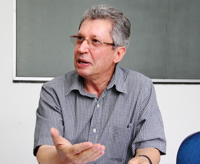 Nilton enfatiza que a Logosofia pode ser aplicada em todas as áreas de conhecimento