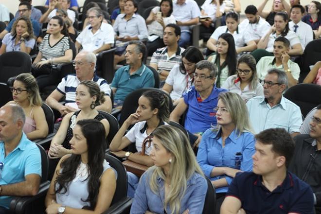Público lotou o auditório da Aciapi durante a palestra sobre Reforma Trabalhista (1)