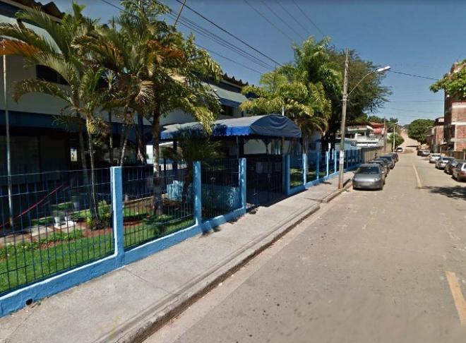 A Polícia Militar foi acionada com a informação sobre uma briga entre estudantes do sexo feminino, nas proximidades da Escola Municipal Everson Magalhães Lage
