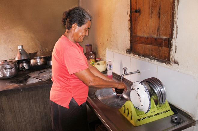 É bom ter água farta em casa, para todas as necessidades