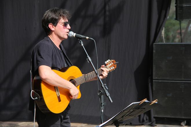 Dário de Freitas é um dos integrantes da banda