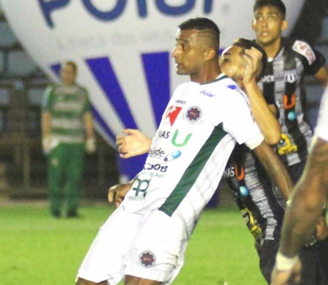 Leandro Teixeira foi uma surpresa na escalação e deverá ser mantido como comandante do ataque do Tigre