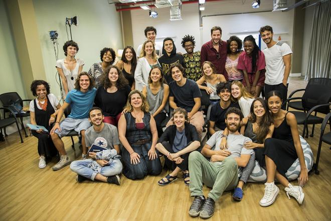 Elenco e equipe de produção da novelinha “Malhação: Vidas Brasileiras”