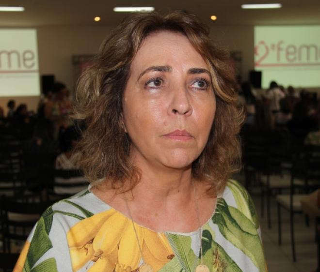 Presidente da Federaminas, Yêda Fernal, explica os objetivos do fórum