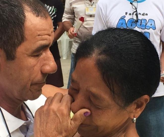 O encontro foi uma surpresa para Luiz Carlos, que não via seus familiares há muitos anos  