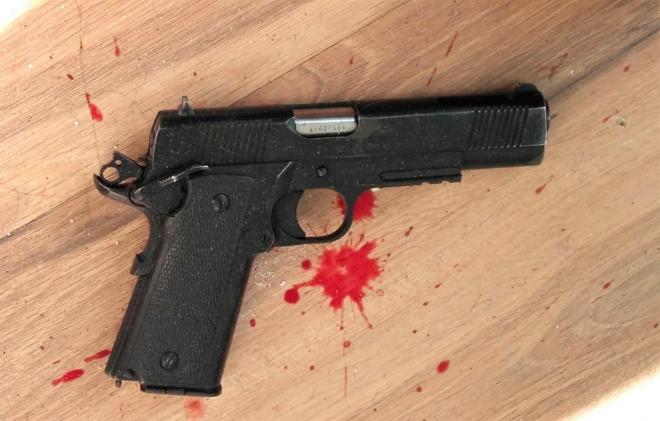 Arma usada no assassinato foi apreendida na cena do crime 