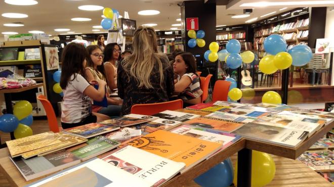  Primeira reunião do Clubinho da Leitura foi realizado no dia 21; em livraria no shopping em Ipatinga 