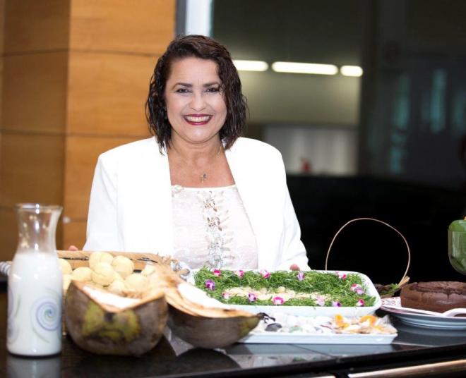 A professora Mylene Portuense é terapeuta homeopata, formada pela Universidade Federal de Viçosa 