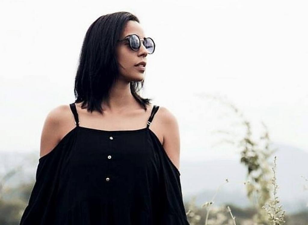 Grendelly Novais:“Me apresento com muita satisfação no shopping e sempre há uma expectativa positiva, uma vez que o público é diverso e combina com a mistura musical do meu repertório”
