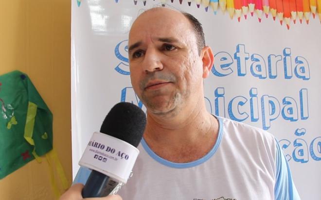 Hamilton Rômulo de Menezes durante entrevista ao Diário do Aço