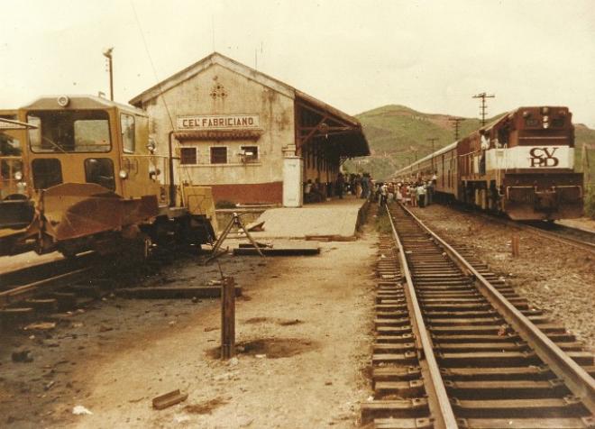 A histórica imagem do último trem é de autoria do falecido fotógrafo Argemiro Ribeiro/Arquivo Revista Caminhos Gerais