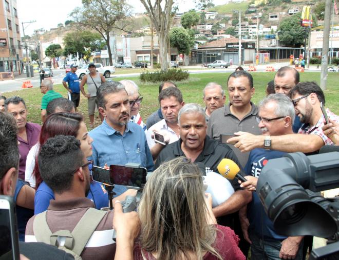 A liberação da nova rotatória foi feita pelo prefeito na manhã de quinta-feira