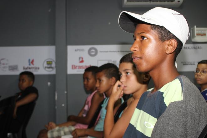 As crianças vão assistir muitos filmes durante o mês de outubro