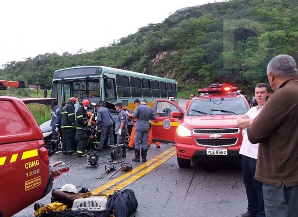 Acidente na manhã dessa sexta-feira deixou quatro mortos e um ferido, todos da mesma família 