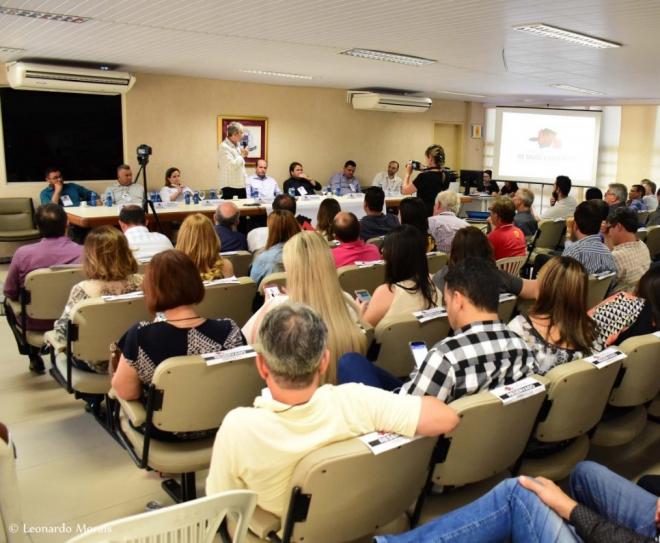 Os prefeitos de 50 cidades e deputados se reuniram pela terceira vez em Governador Valadares