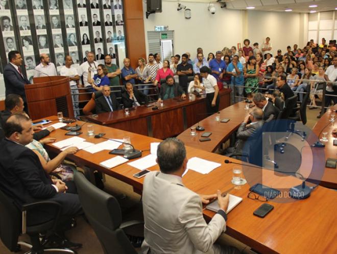 Com plenário lotado, vereadores realizaram a votação para a Mesa Diretora