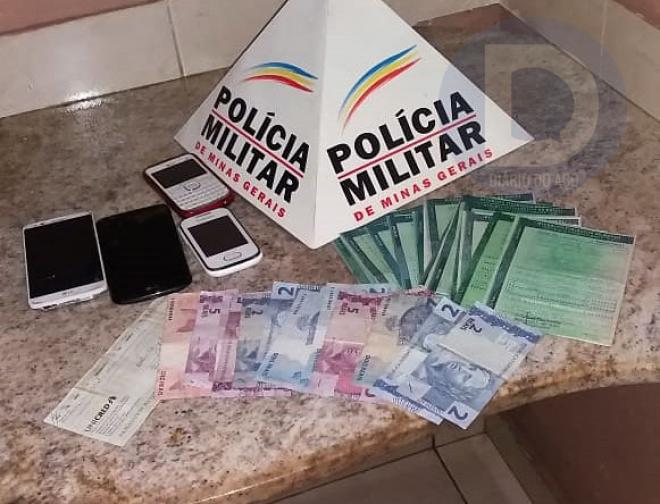Com sobrinho e tio, presos no Quitandinha, foram encontrados vários documentos de veículos