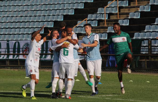 O Ipatinga chegou a comemorar o empate em duas oportunidades, mas não segurou o placar